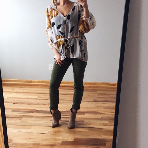 New York & Company Tops - NY&C blouse
